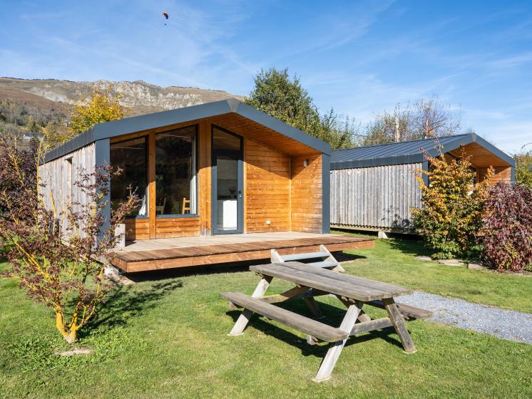 Camping Hautes Pyrenees - Chalet Bois montagne