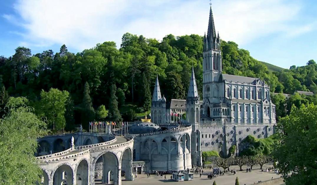 Lourdes_Hautes Pyrénées